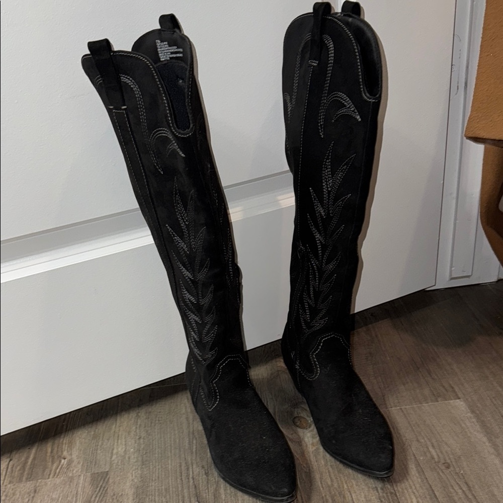 Black Suede Women's Cowboy Boots